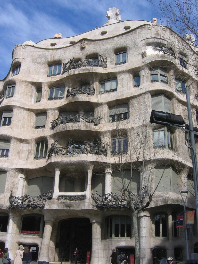 02-Casa Milá.jpg - Casa Milá